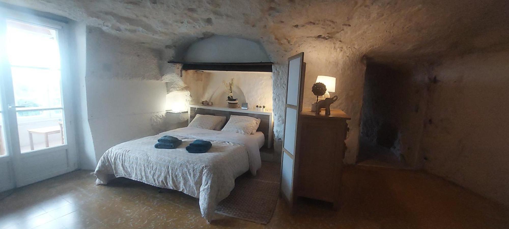 Holiday home Troglo Entre Caves Et Chateaux *